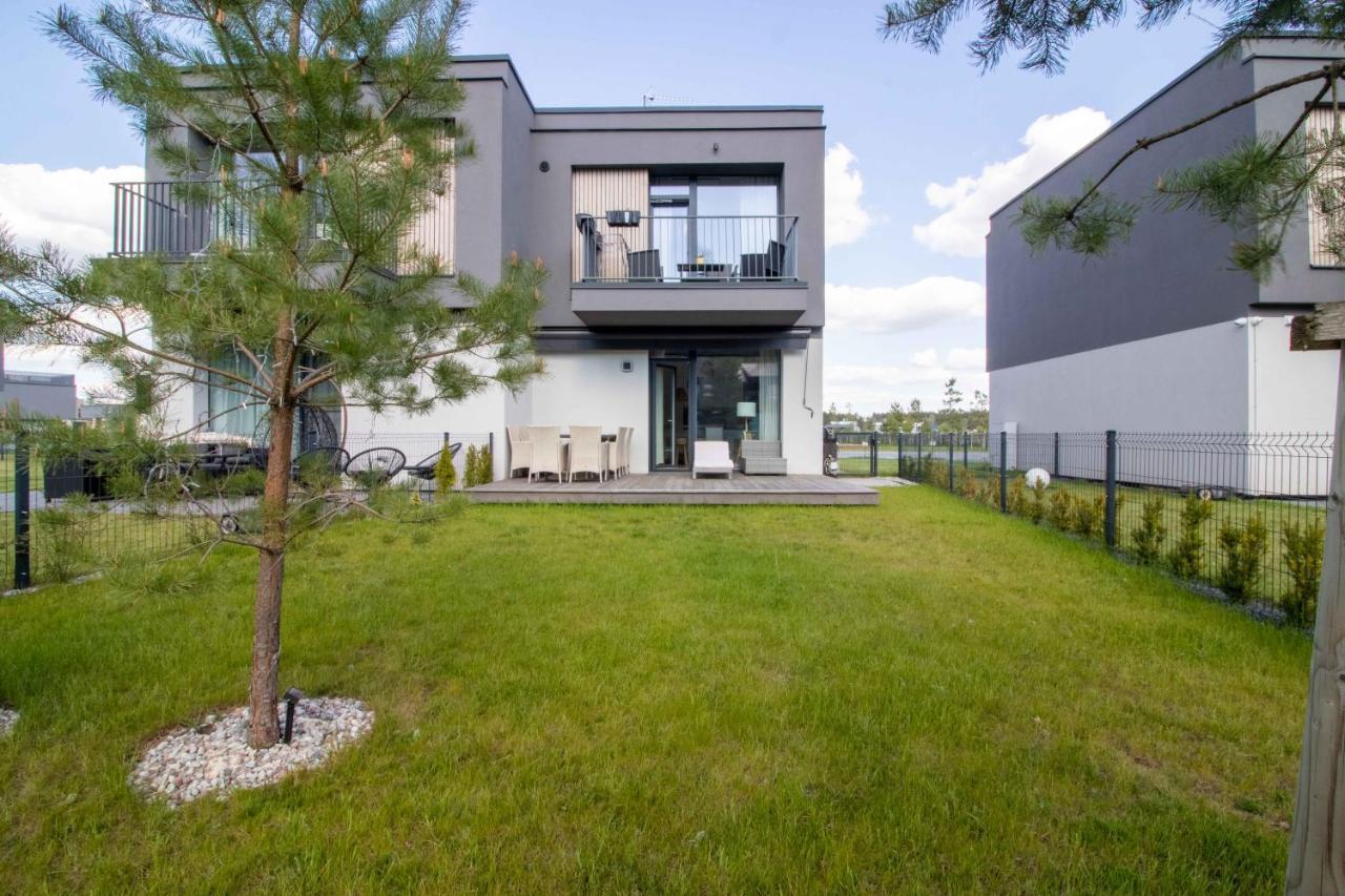 Season Surprise Apartment, By Cohost Appartement Palanga