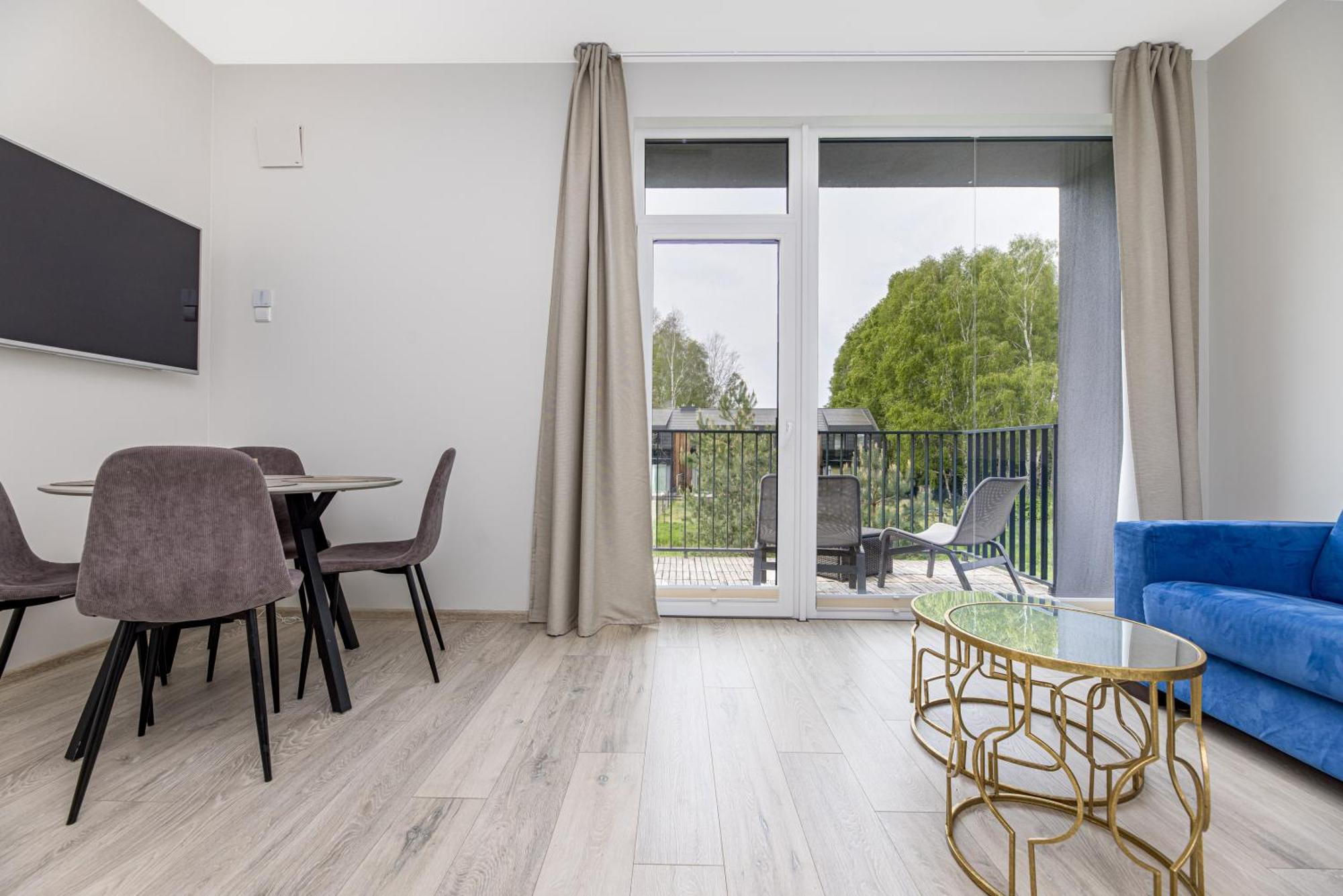 Season Surprise Apartment, By Cohost Appartement